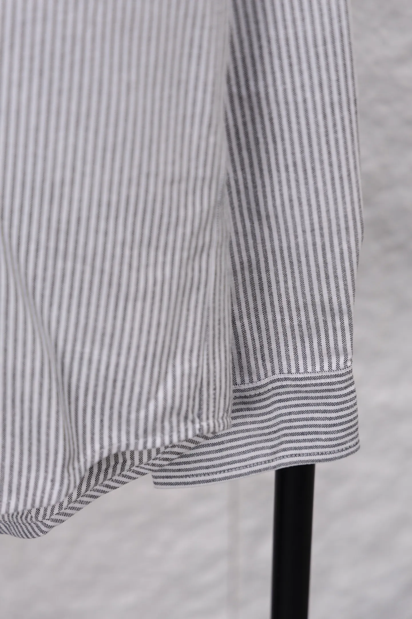 P210 model number/F149 Ralph Laure small label color block embroidered shirt. Same style for men and women. The details of the official website are the same. Full set of packaging. Three labels are complete. Moisture-proof paper. Different market currency. Feel free to compare. The fabric is customized and dyed with ultra-high washed tie-dye process. Complex workmanship. Non-original pure cotton Oxford fabric material. Garment wash. Skin-friendly and comfortable. Classic and versatile. Suitable for business and leisure. Collar buttons. Different currency. All fabric accessories are original and benchmarked. The precise and high-quality jacquard craftsmanship makes the fabrics integrated into one. The upper body is soft and comfortable, extremely delicate, the hand feels solid, smooth and soft. The fabric does not wrinkle, and the hand feel is invincible. Perfect details. Size: S-XL